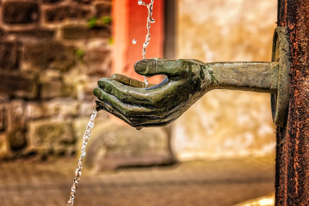 Pourquoi acheter une cuve de récupération d'eau de pluie ?