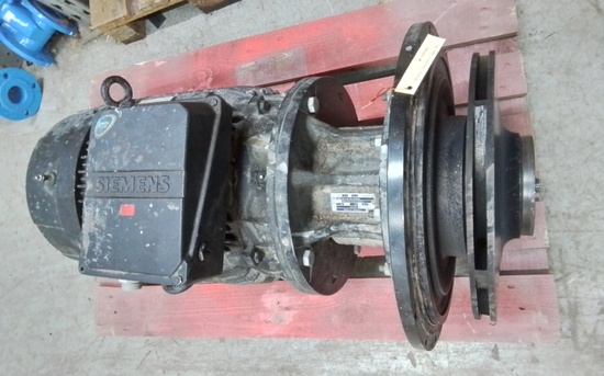 Réparation d’une pompe GRUNDFOS NB80-400 : comment MOTRALEC a prolongé sa durée de vie