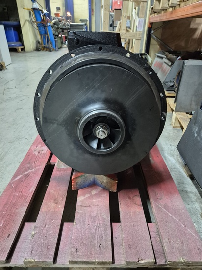 Réparation d’une pompe GRUNDFOS NB80-400 : comment MOTRALEC a prolongé sa durée de vie