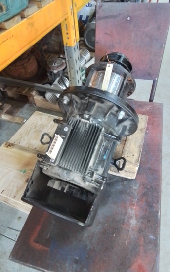 Remise à neuf de 2 pompes GRUNDFOS TPE 80-330/2 : une rénovation industrielle complète par MOTRALEC