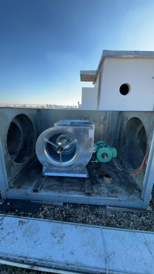 Remise en état d'un caisson Vmc Vim en toiture à Paris