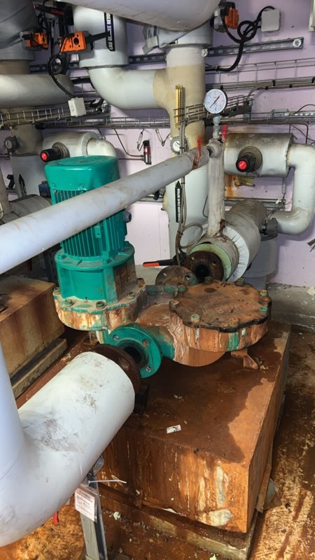 Remplacement d'une pompe Wilo DL 50/220 sur réseau de chauffage aux Mureaux (Yvelines, 78130)