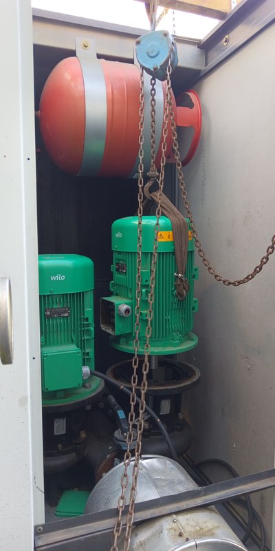 Remplacement d'un moteur 15 kW sur pompe double de chauffage Wilo à Noisy-le-Grand (Seine-Saint-Denis, 93160)