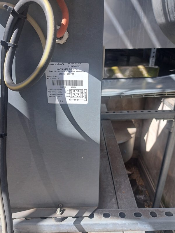 Remplacement d'un caisson d'extraction en terrasse à Paris 15e (75015)