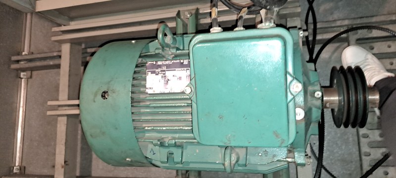 Remise en état d'un caisson de traitement d'air Comefri à Paris 12e (75012)