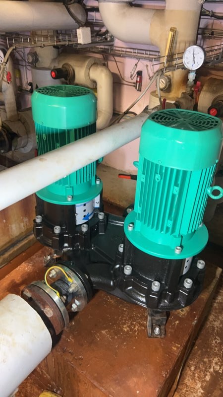 Remplacement d'une pompe Wilo DL 50/220 sur réseau de chauffage aux Mureaux (Yvelines, 78130)
