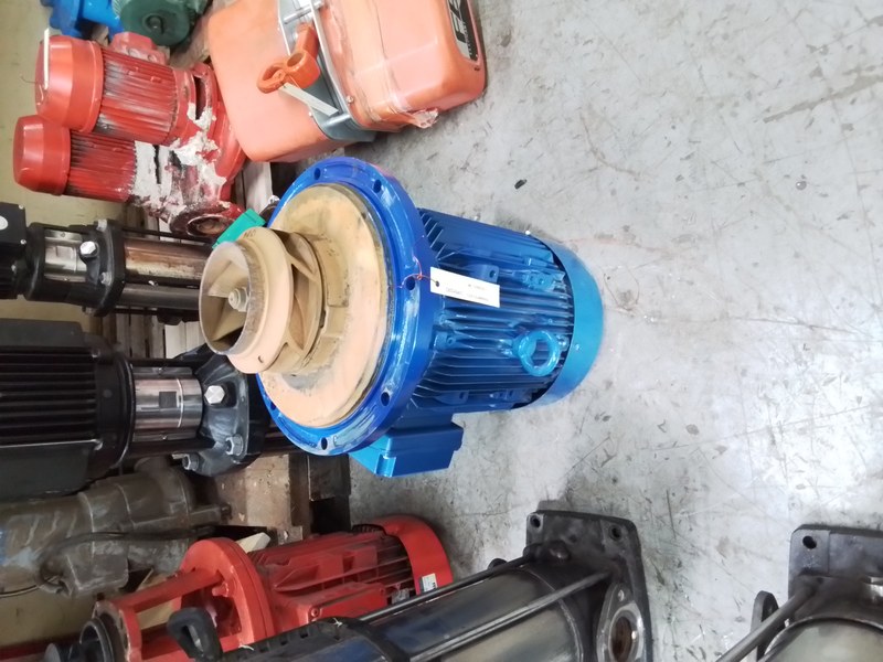 Remise en état d'une pompe Lowara LNTEH 80-160 à Courbevoie (Hauts-de-Seine, 92400)