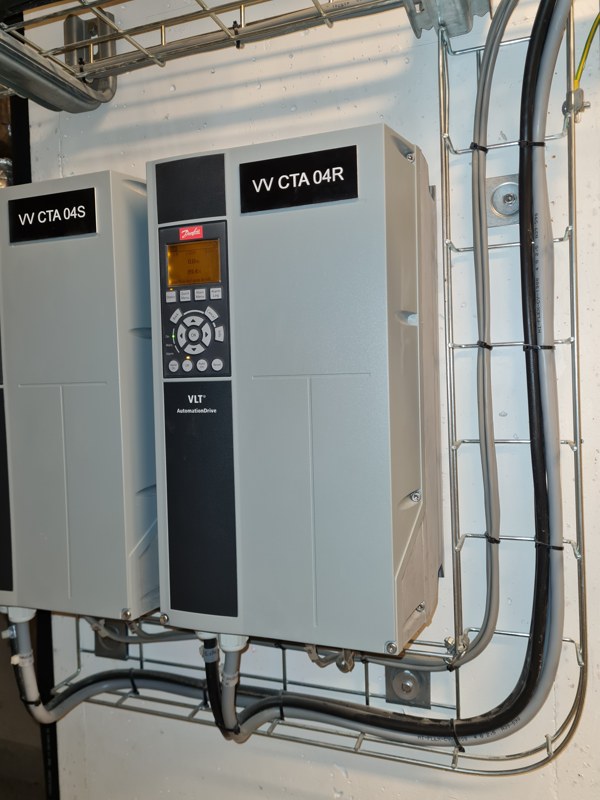 Remplacement d'un variateur Danfoss VLT FC-301 sur une CTA à Paris 6 (75006)